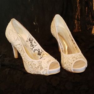 Pretty white lace open toed heels